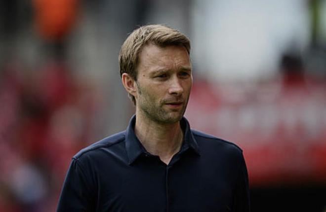 羅爾費(fèi)斯：藥廠選帥近終，5月定新帥。