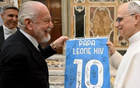 教皇利奧十四世私會那不勒斯，獲贈10號球衣