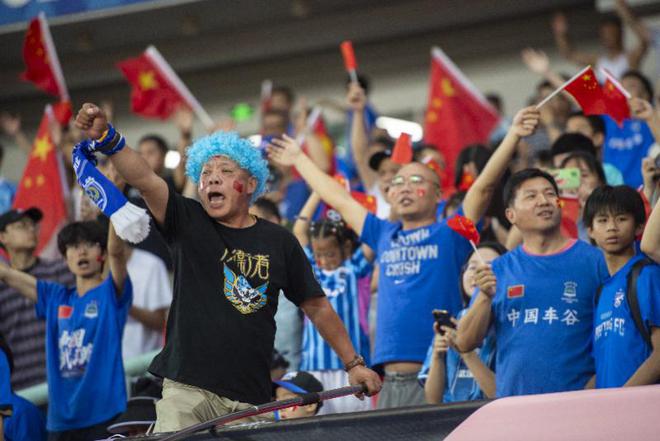 王霜破門，武漢女足奪首亞冠冠軍！