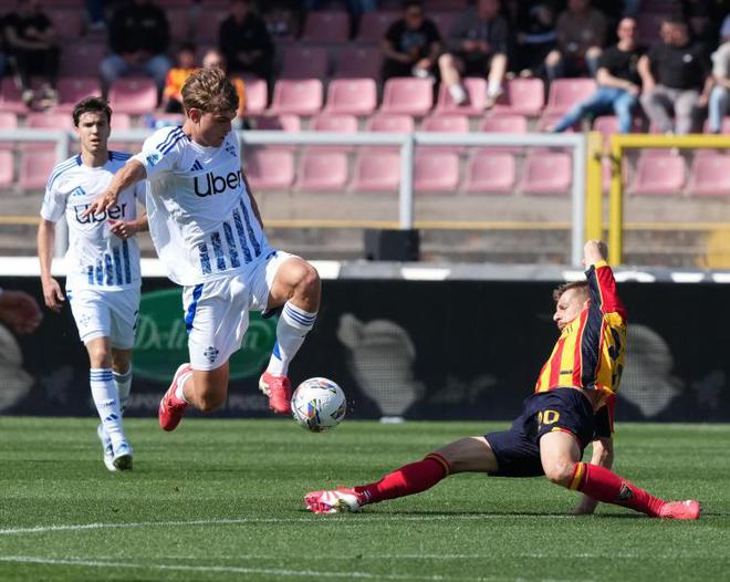 勒庫(kù)森簽帕斯，科莫中場(chǎng)接替維爾茨