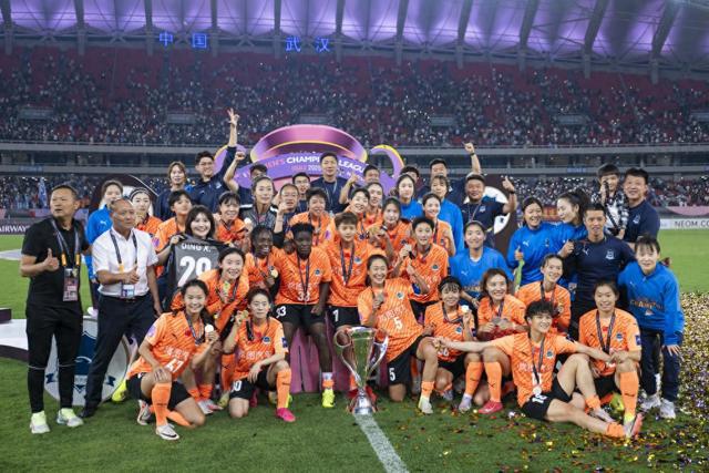 極逆風(fēng)翻盤，武漢女足奪亞冠冠軍！