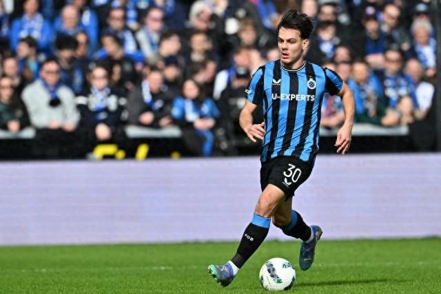 記者：多特戰(zhàn)AC米蘭爭賈沙里，已初聯(lián)布魯日。