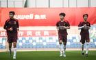 國足選帥，年薪200萬歐，多候選人選報名。