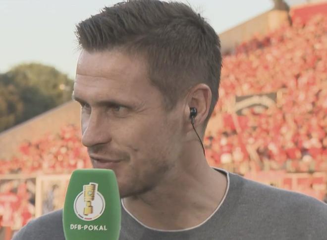 凱爾：多特將有中鋒轉(zhuǎn)會動作。