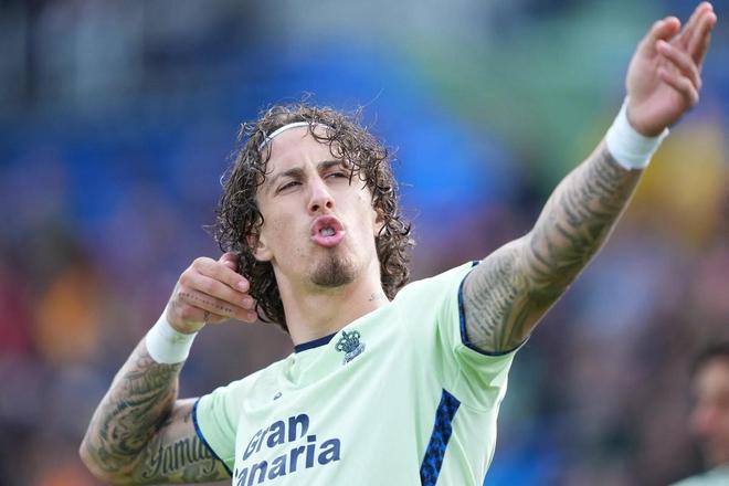 圖片報：萊、羅退，多特近簽法比奧-席爾瓦。