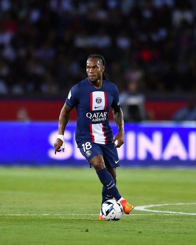 雷納托·桑加盟帕納辛奈科斯