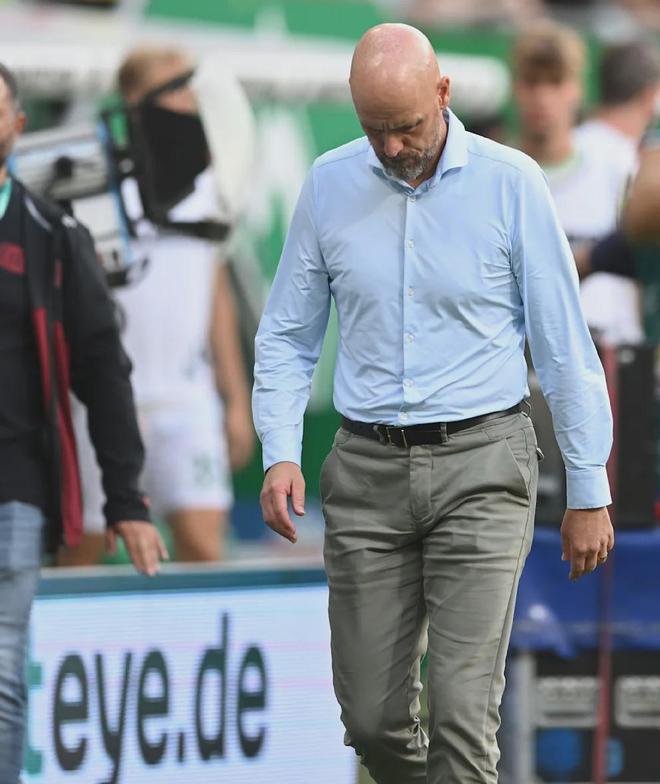 圖報(bào)：滕哈赫未融入，聘之成誤。